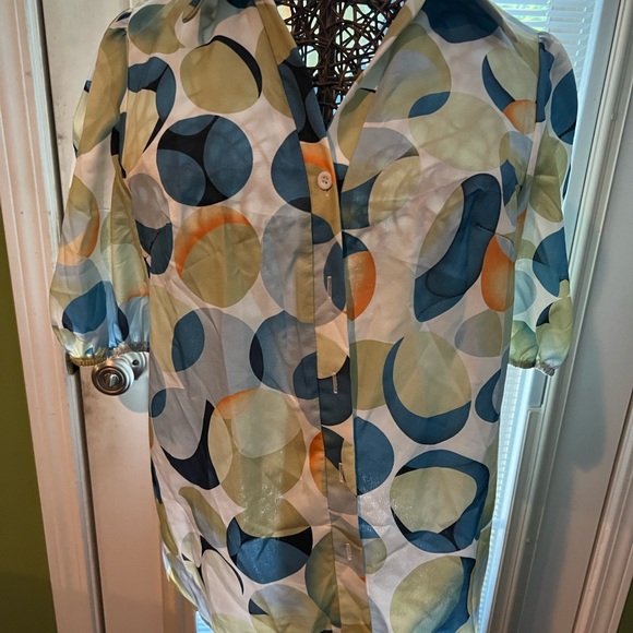 SHEIN Pastel Geometric Blouse - Picture 1 of 3